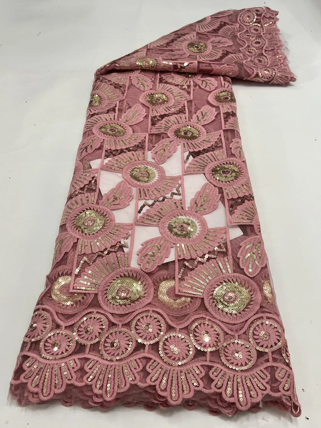 Pink Milk Silk Sequins Lace Fabric 2022 New Design African Lace Fabric Nigerian Embroidery Sequin Tulle Wed Lace Fabric KHD22109
Pink Milk Silk Sequins Lace Fabric 2022 New Design African Lace Fabric Nigerian Embroidery Sequin Tulle Wed Lace Fabric KHD22109