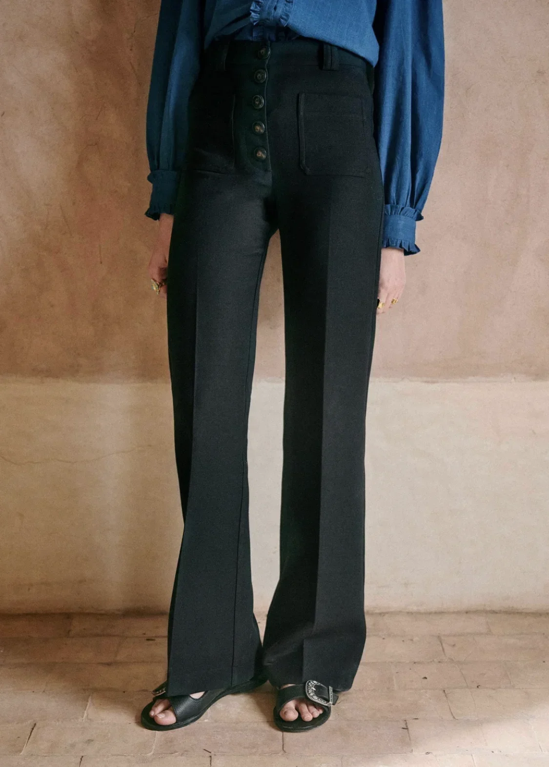 Fashionable Single-breasted Slim High-waist Straight Slightly Wide-leg Casual Women Pants
Fashionable Single-breasted Slim High-waist Straight Slightly Wide-leg Casual Women Pants