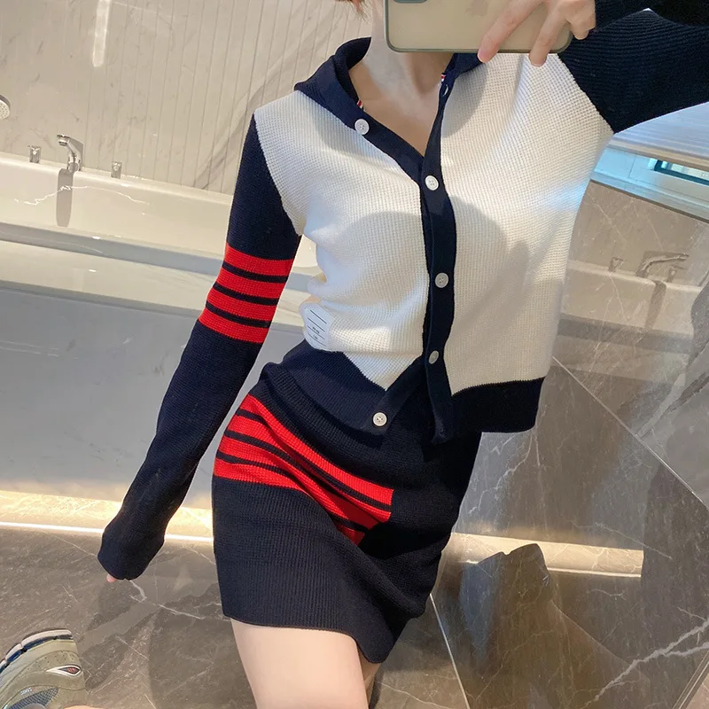 High Quality Korean Fashion TB New Please Senior Sister Mianmian Waffle Multi-color Contrast Casual Slim Cardigan Skirt Set
High Quality Korean Fashion TB New Please Senior Sister Mianmian Waffle Multi-color Contrast Casual Slim Cardigan Skirt Set