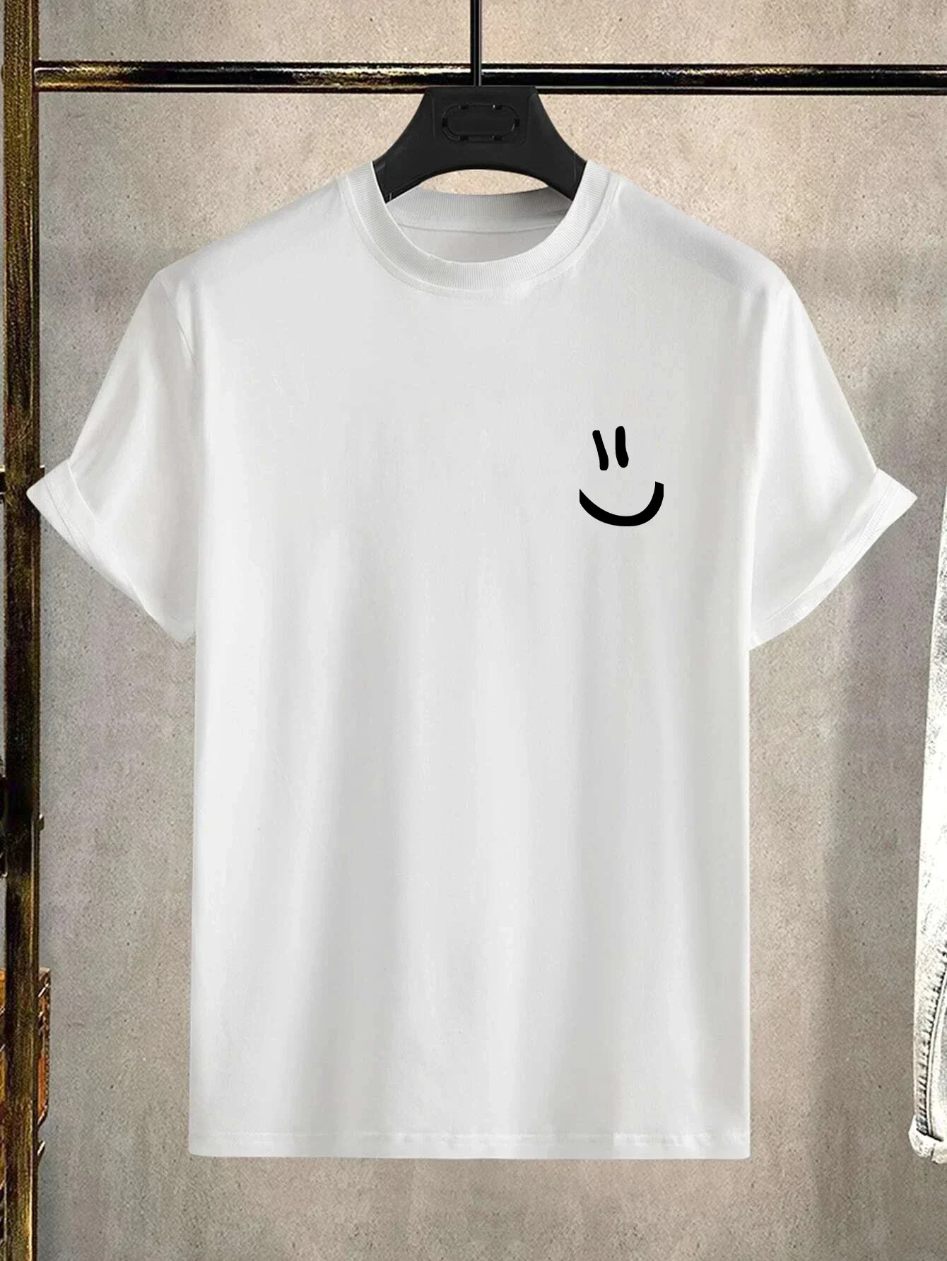 Уличная одежда с принтом Smile, Повседневная модная удобная летняя Универсальная футболка с коротким рукавом и круглым вырезом для мужчин и женщин
Уличная одежда с принтом Smile, Повседневная модная удобная летняя Универсальная футболка с коротким рукавом и круглым вырезом для мужчин и женщин
