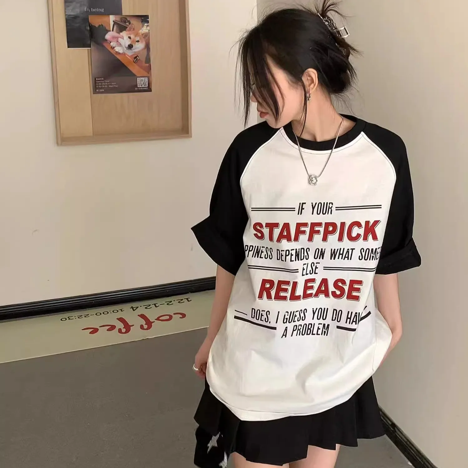 Korean retro letter print contrast color short sleeved T shirt women street y2k loose summer kawaii clothing half sleeved top
Korean retro letter print contrast color short sleeved T shirt women street y2k loose summer kawaii clothing half sleeved top