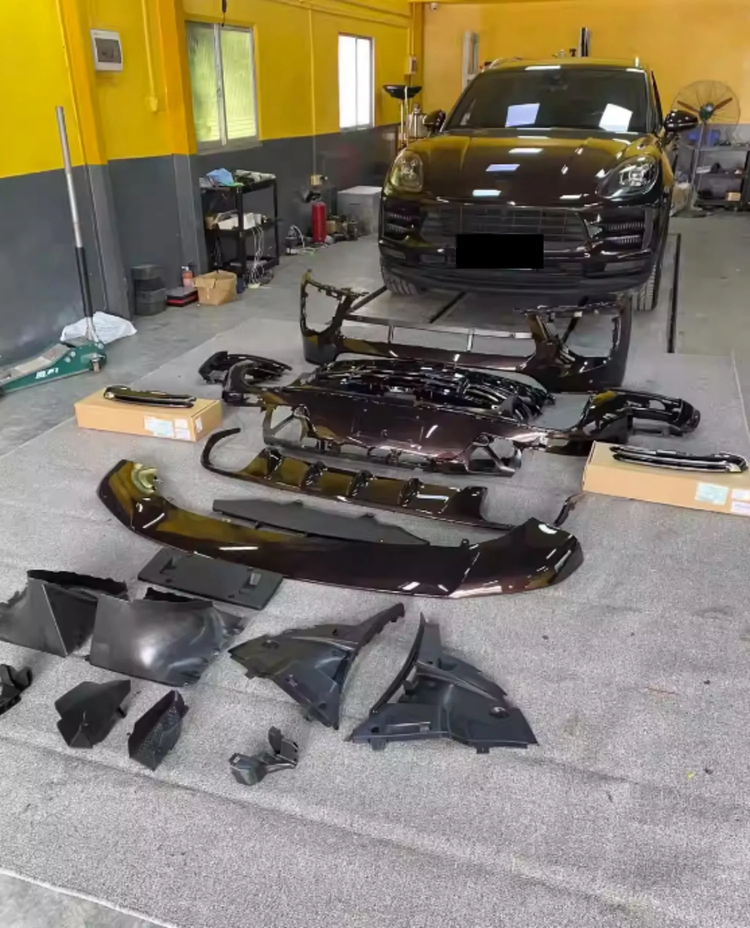 Комплект объемного кузова переднего бампера автомобиля для Porsche Macan modified turbo SD, задняя губа drl светильник
Комплект объемного кузова переднего бампера автомобиля для Porsche Macan modified turbo SD, задняя губа drl светильник