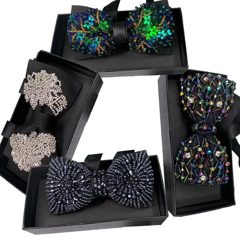 2020 Fashion New Men's Bow Tie Crystal Embroidered Beads Bowtie Trendy Wedding Banquet Bowties with Gift Box Multicolor
2020 Fashion New Men's Bow Tie Crystal Embroidered Beads Bowtie Trendy Wedding Banquet Bowties with Gift Box Multicolor