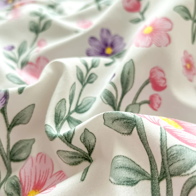 Summer Quilt Floral Style Duvets Single/Queen Size Comforter Thin Duvets Skin-friendly Bedspread edredones (No Pillowcase) Summer Quilt Floral Style Duvets Single/Queen Size Comforter Thin Duvets Skin-friendly Bedspread edredones (No Pillowcase)
