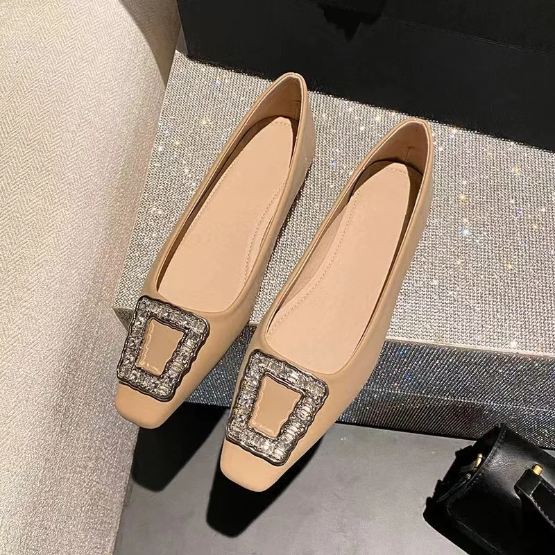 2023 New Summer Fashion Women's Sandals Square Toe Ladies Flat Shoes Personality Metal Rhinestone Luxury Women Casual Shoes
2023 New Summer Fashion Women's Sandals Square Toe Ladies Flat Shoes Personality Metal Rhinestone Luxury Women Casual Shoes