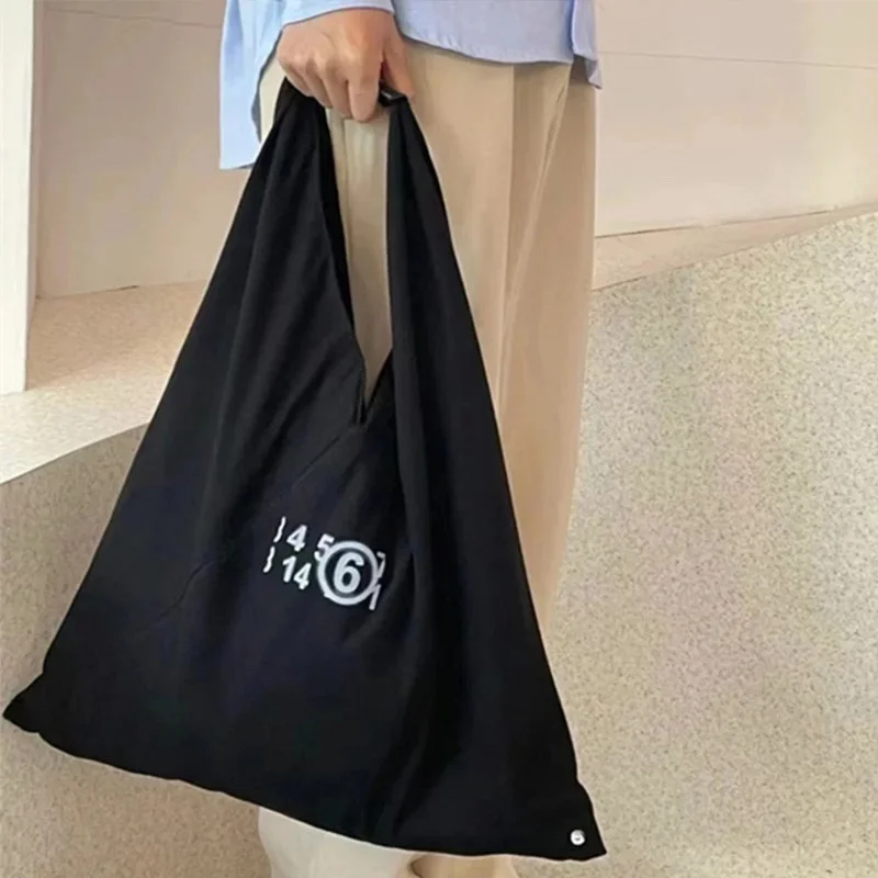 2023 Spring and Summer Digital Canvas Women Classic Japanese Triangle Tote Handbag Tote Bag Handbag
2023 Spring and Summer Digital Canvas Women Classic Japanese Triangle Tote Handbag Tote Bag Handbag