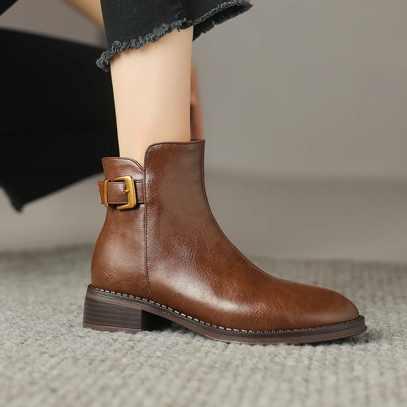 Bukle Decoration Women Ankle Boots Autumn Winter Genuine Leather Thick Heels Casual Office Lady Working Side Zipper Shoes Woman
Bukle Decoration Women Ankle Boots Autumn Winter Genuine Leather Thick Heels Casual Office Lady Working Side Zipper Shoes Woman