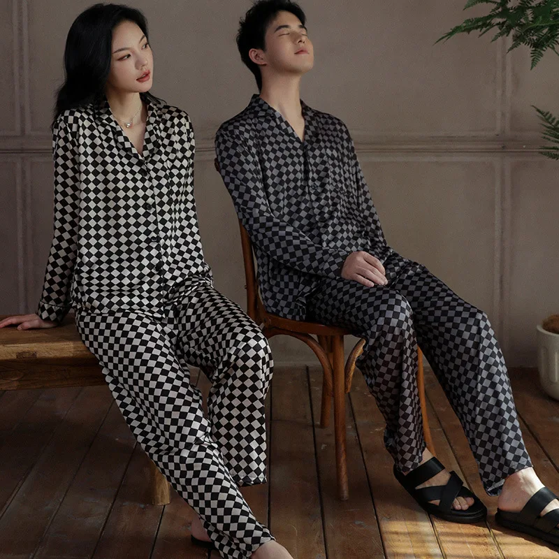 Spring Autumn Women Long Sleeved Pajamas Set Home Clothing Satin Plaid Printed Pyjamas Sleepwear
Spring Autumn Women Long Sleeved Pajamas Set Home Clothing Satin Plaid Printed Pyjamas Sleepwear
