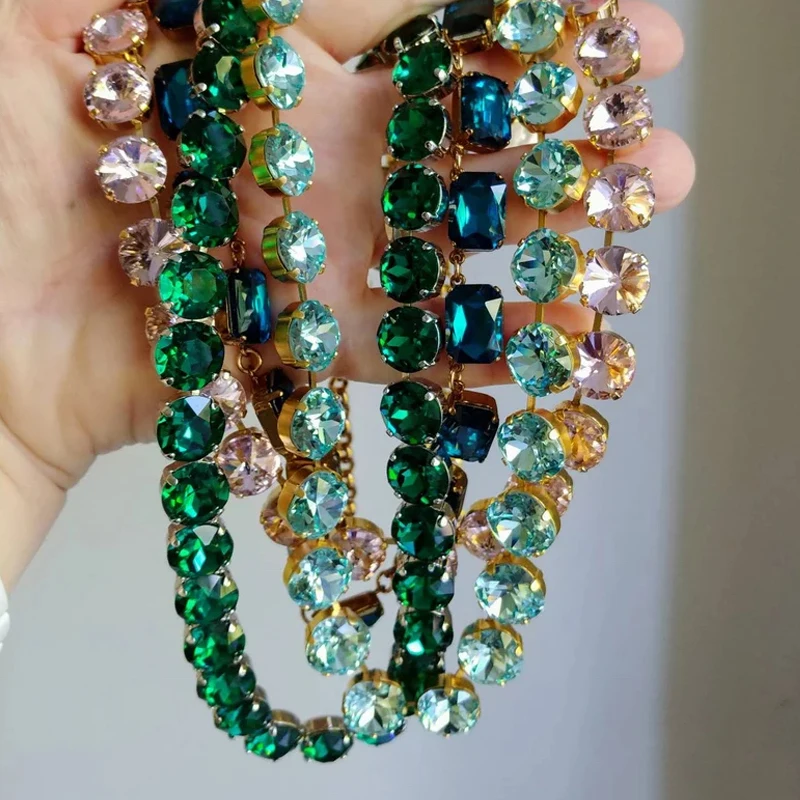 Luxury Shiny Crystal Claw Chain Necklace Multi-Color Optional Bohemian Exaggerated Clavicle Chain Big Bib Necklace Wholesale
Luxury Shiny Crystal Claw Chain Necklace Multi-Color Optional Bohemian Exaggerated Clavicle Chain Big Bib Necklace Wholesale
