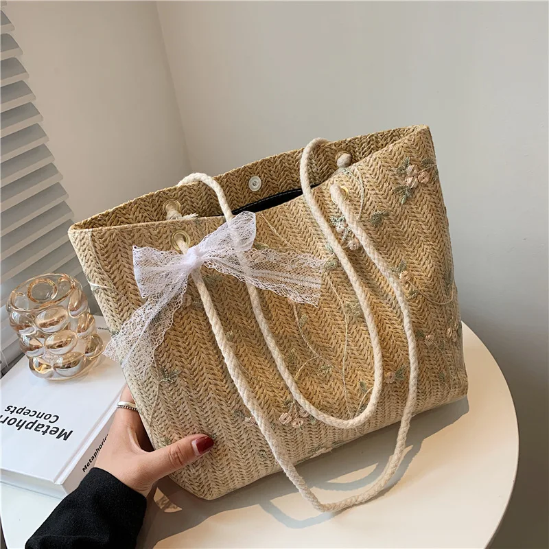 2024 Simple Straw Woven Western Style Shoulder Bags Tote Bag Oversized Bow Decorative Woven Flower Handbags for Women
2024 Simple Straw Woven Western Style Shoulder Bags Tote Bag Oversized Bow Decorative Woven Flower Handbags for Women