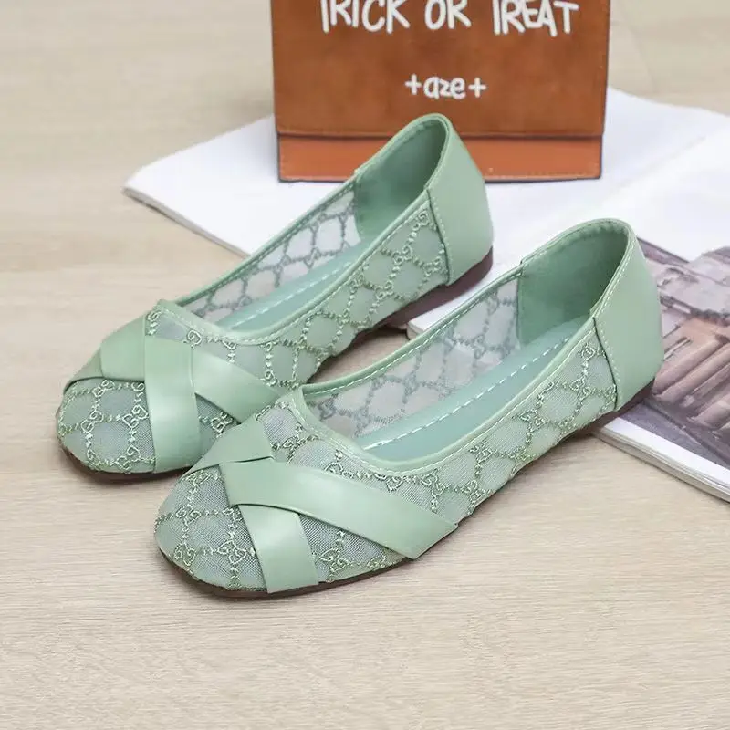 Сандалии женские сетчатые с перфорацией, повседневные босоножки на плоской подошве, мягкая Нескользящая дышащая обувь для работы, лето
Сандалии женские сетчатые с перфорацией, повседневные босоножки на плоской подошве, мягкая Нескользящая дышащая обувь для работы, лето