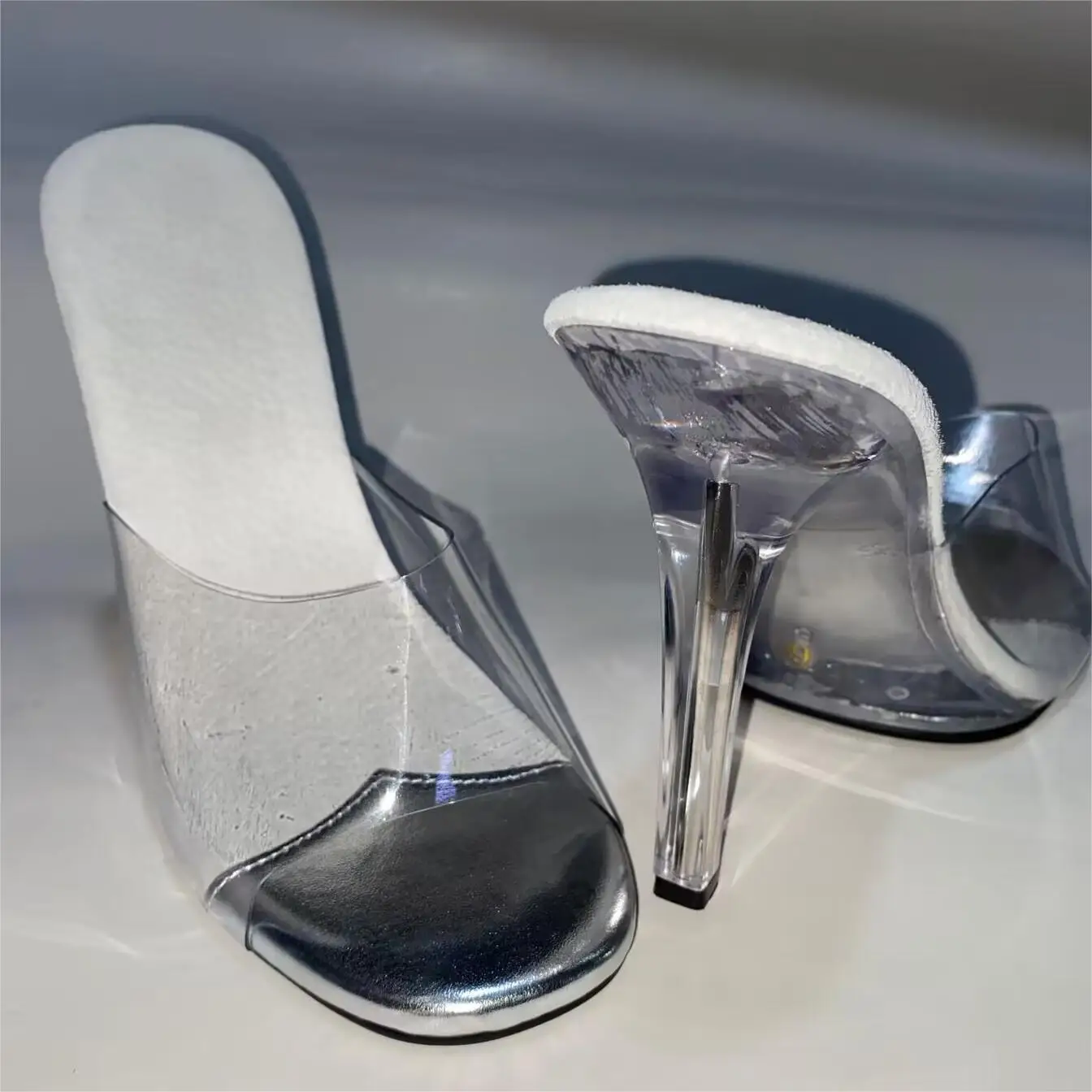 Brand new 12 cm high heels for model runway, bikini contest banquet stage summer anti slip crystal dance shoes
Brand new 12 cm high heels for model runway, bikini contest banquet stage summer anti slip crystal dance shoes