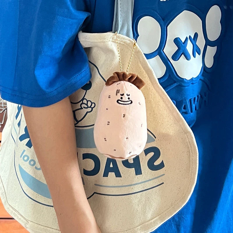 Брелок для ключей с изображением корня лотоса
Брелок для ключей с изображением корня лотоса