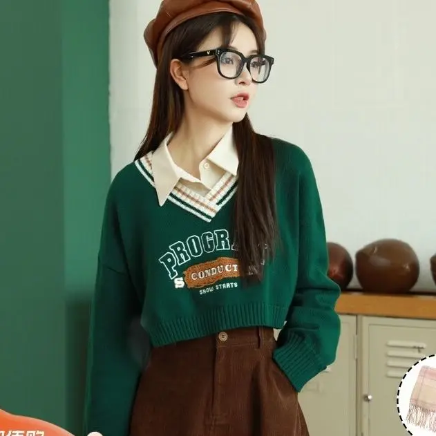 2024 Classic College Vintage Green White College Style Short Top Wool Knit V-Neck Sweater
2024 Classic College Vintage Green White College Style Short Top Wool Knit V-Neck Sweater