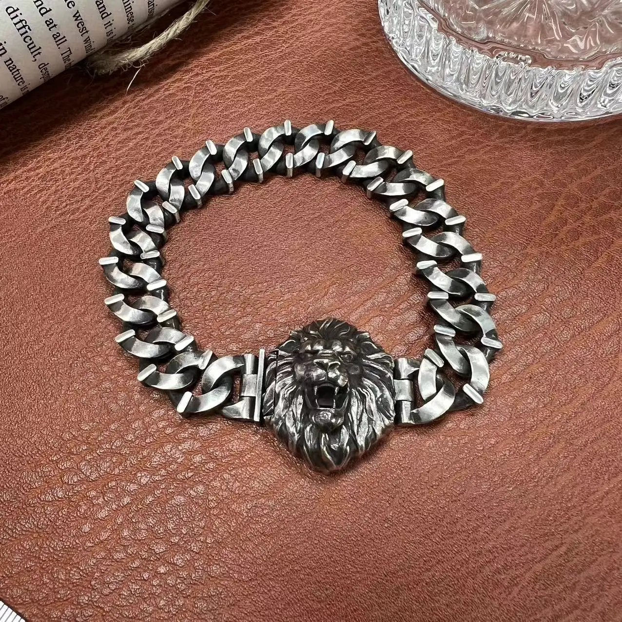 

S925 silver bracelet retro domineering lion bracelet personality male trend fashion punk rock hip hop all-match