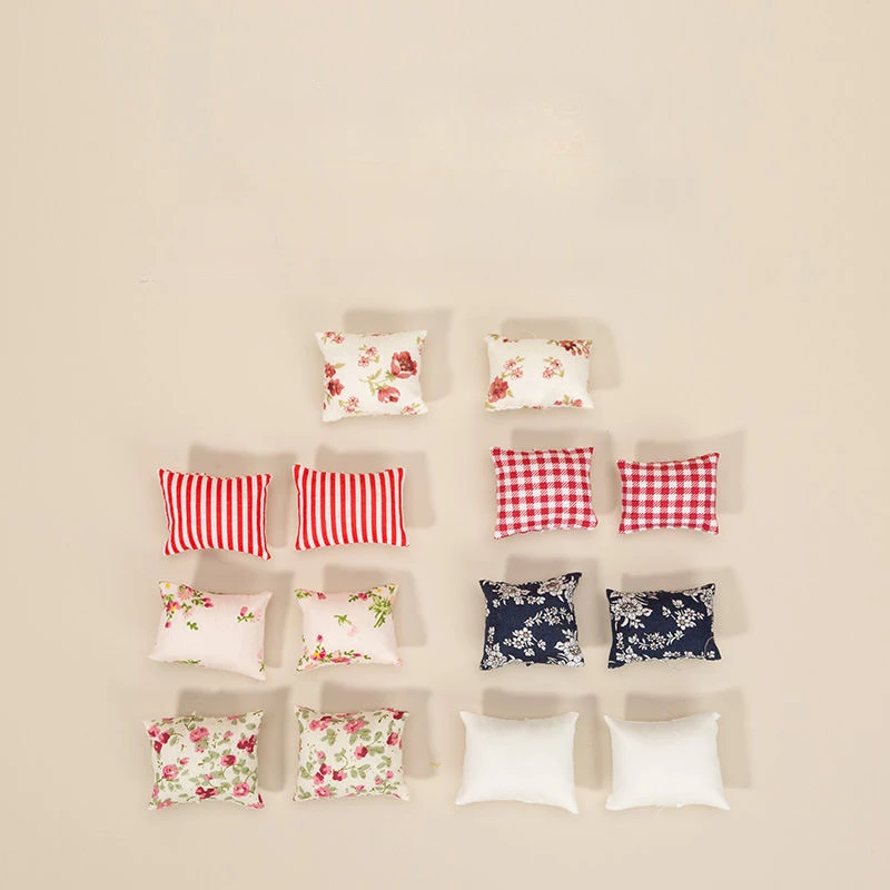 2PCS/set Cute Flower Pillow Cushions For Sofa Couch Bed For For Doll House 1/12 Dollhouse Miniature Furniture Toy Doll Accessory
2PCS/set Cute Flower Pillow Cushions For Sofa Couch Bed For For Doll House 1/12 Dollhouse Miniature Furniture Toy Doll Accessory