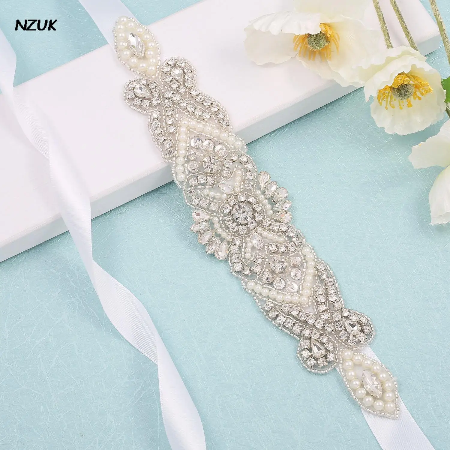 NZUK Sparkly Women's Rhinestone Belts Applique for Wedding Dress Female Bridesmaid Crystal Bridal Belt cinturon vestido de novia
NZUK Sparkly Women's Rhinestone Belts Applique for Wedding Dress Female Bridesmaid Crystal Bridal Belt cinturon vestido de novia