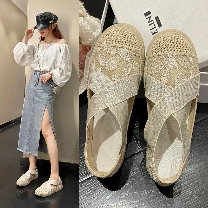 

Gold Embroidered China Beijing Cloth Shoes For Women,Fashion Canvas Sneakers,Low Top Casual Non Slip Loafers,Fisherman Shoes