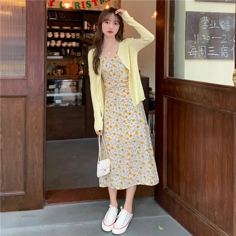 Women's Dress Mid Length Suspender Skirt Sun Protection Long Sleeve Knitted Cardigan High Waist Floral Skirt two piece set
Women's Dress Mid Length Suspender Skirt Sun Protection Long Sleeve Knitted Cardigan High Waist Floral Skirt two piece set