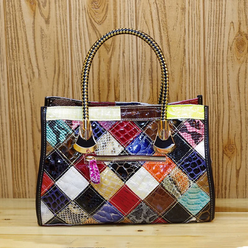 European and American luxury leather cowhide bag with snake pattern and colorful stripes, one shoulder diagonal cross bag,
European and American luxury leather cowhide bag with snake pattern and colorful stripes, one shoulder diagonal cross bag,