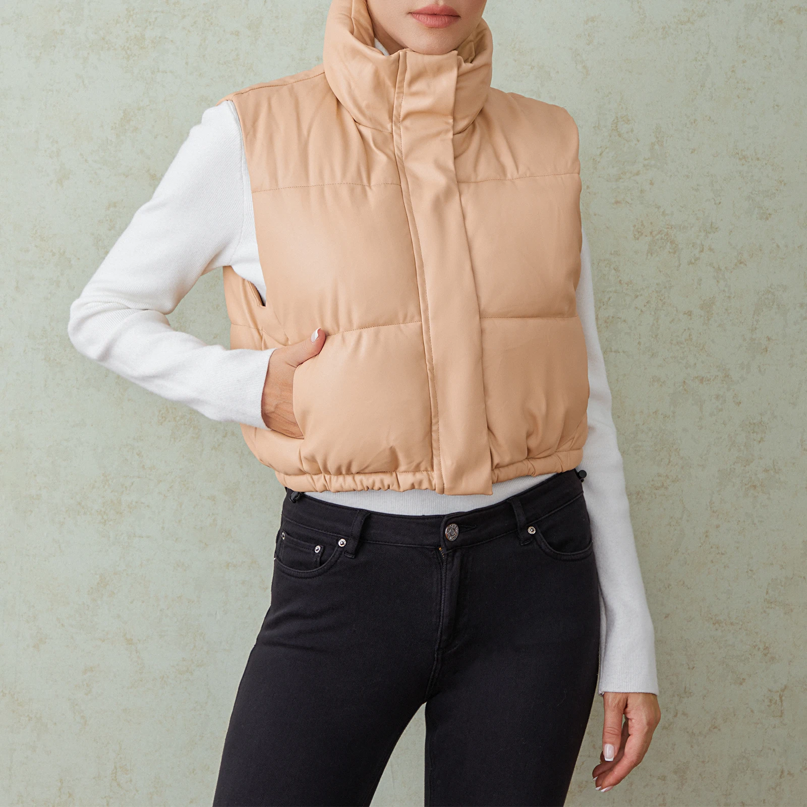 PU Leather Puffer Vest Solid Color Stand Collar Quilted Waistcoat Women Fall Winter Casual Sleeveless Padded Jacket Coat
PU Leather Puffer Vest Solid Color Stand Collar Quilted Waistcoat Women Fall Winter Casual Sleeveless Padded Jacket Coat