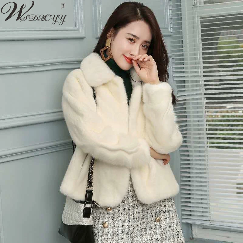 Women Cropped Faux Fur Coat Korean Fashion Autumn Winter Plush Outwear Solid Colors Imitation Mink Warm Turn Down Collar Jacket
Women Cropped Faux Fur Coat Korean Fashion Autumn Winter Plush Outwear Solid Colors Imitation Mink Warm Turn Down Collar Jacket