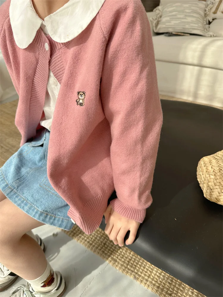 

Детский трикотажный кардиган с длинным рукавом, однотонная Повседневная куртка для маленьких девочек с мультяшной вышивкой, весна 2024