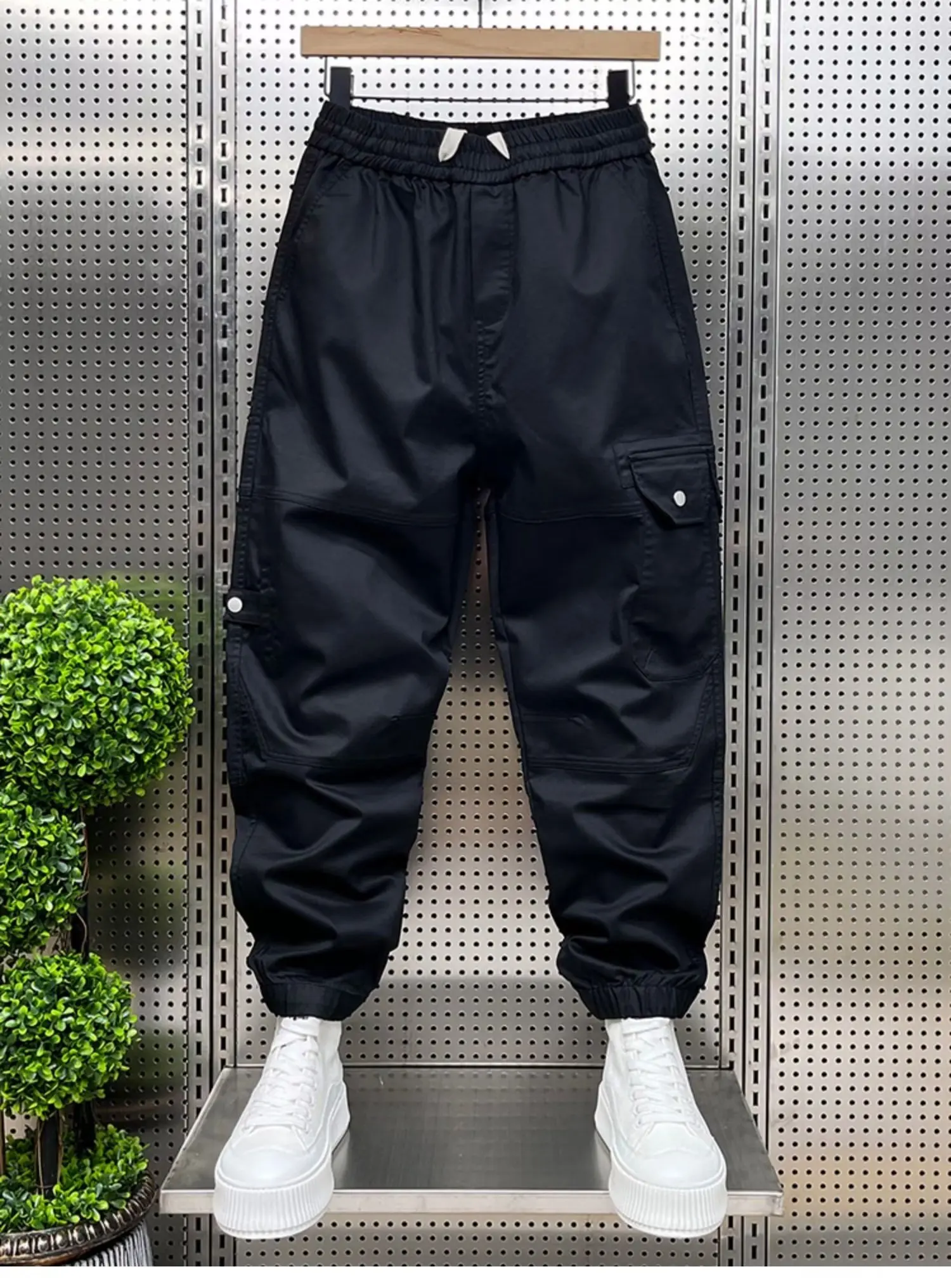 

Pocket Sweatpants Men Harajuku Hip Hop Streetwear Popular Unique Harem Pants Korean Fashion Trousers Jogging Pants Casual Pants