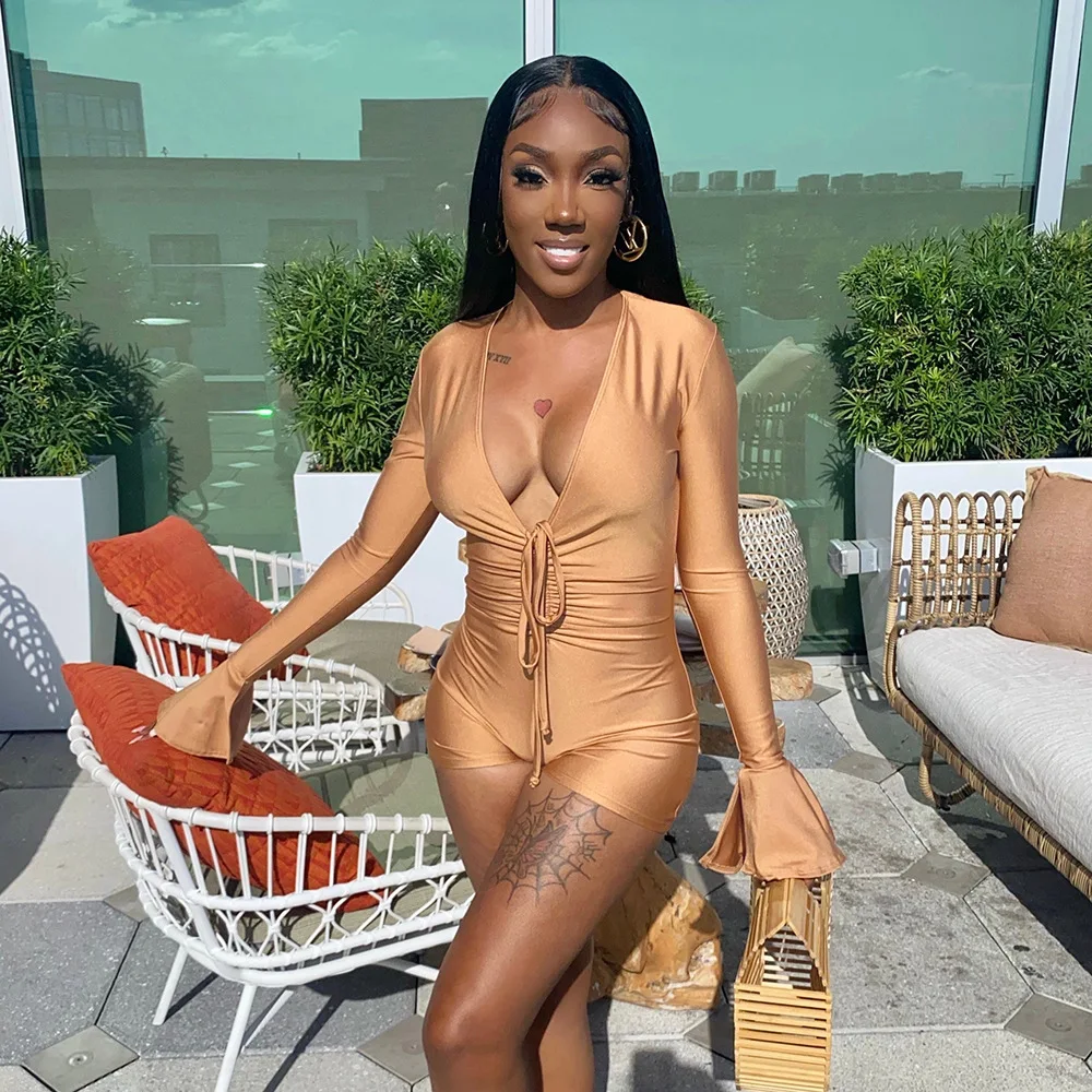 Bandage Ruched Solid Romper Playsuit Sexy V Neck Flare Sleeve Short Skinny Club Jumpsuit Women Casual Streetwear One-pieces
Bandage Ruched Solid Romper Playsuit Sexy V Neck Flare Sleeve Short Skinny Club Jumpsuit Women Casual Streetwear One-pieces