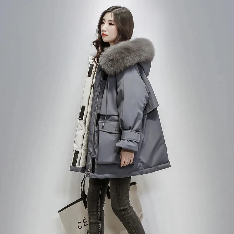 2023 New Women Loose Cotton Coat Women Fur Collar Parkas Coat Winter Warm Thicken Plus Size Cotton Padded Jacket Women Outwear
2023 New Women Loose Cotton Coat Women Fur Collar Parkas Coat Winter Warm Thicken Plus Size Cotton Padded Jacket Women Outwear