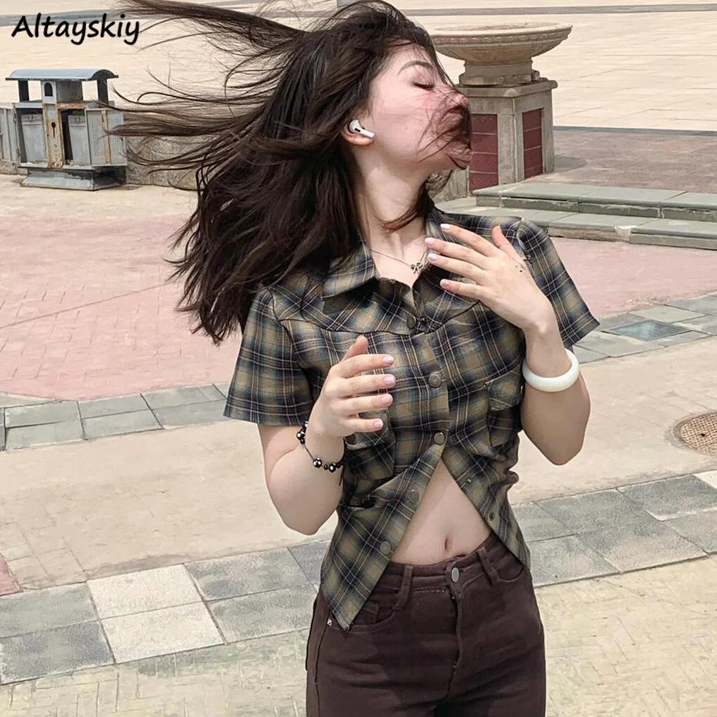 Женские облегающие рубашки в клетку, Классические облегающие летние универсальные пикантные укороченные топы в американском ретро стиле с коротким рукавом для девушек, Y2k
Женские облегающие рубашки в клетку, Классические облегающие летние универсальные пикантные укороченные топы в американском ретро стиле с коротким рукавом для девушек, Y2k