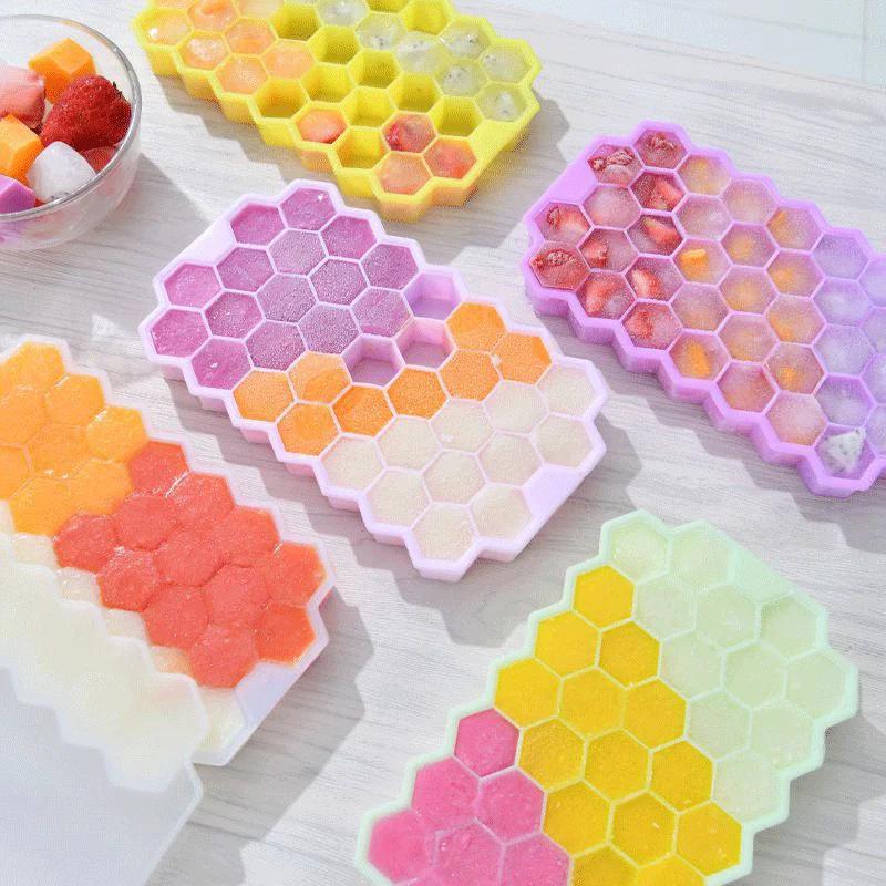Homemade 37-grid Honeycomb Ice Tray Silicone Chocolate Fudge Mold with Lid Baby Food Supplement Baking Tools Kitchen Gadgets
Homemade 37-grid Honeycomb Ice Tray Silicone Chocolate Fudge Mold with Lid Baby Food Supplement Baking Tools Kitchen Gadgets