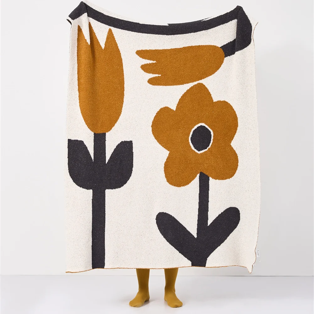 Retro Floral Velvet Knitted Thread Blanket Cover Soft Cozy Blanket Winter Soft Decoration With Sofa Cover Blanket Home Textile
Retro Floral Velvet Knitted Thread Blanket Cover Soft Cozy Blanket Winter Soft Decoration With Sofa Cover Blanket Home Textile