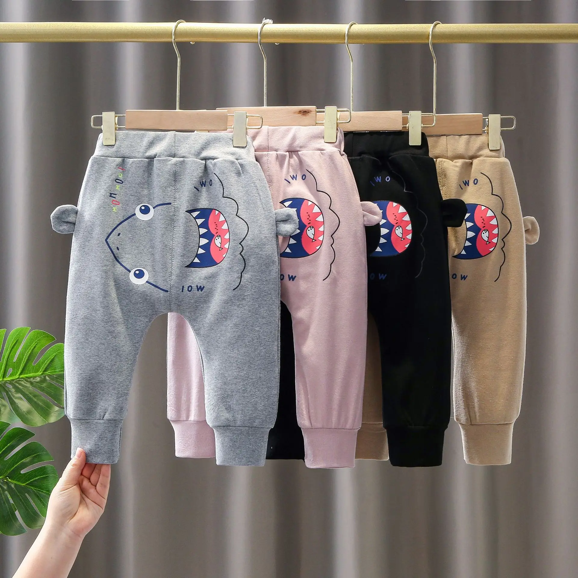 New Children's Clothing Knitted Cotton Baby Big pp Pants Baby Harem Pants All-match Cartoon Children's Trousers
New Children's Clothing Knitted Cotton Baby Big pp Pants Baby Harem Pants All-match Cartoon Children's Trousers