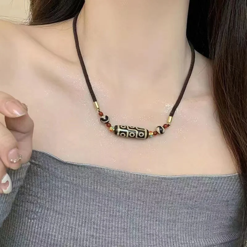 Ethnic Tibetan Style Nine Eyes Beaded Necklace with Small Design Beaded Chain Pulling Adjustable Collar Chain
Ethnic Tibetan Style Nine Eyes Beaded Necklace with Small Design Beaded Chain Pulling Adjustable Collar Chain