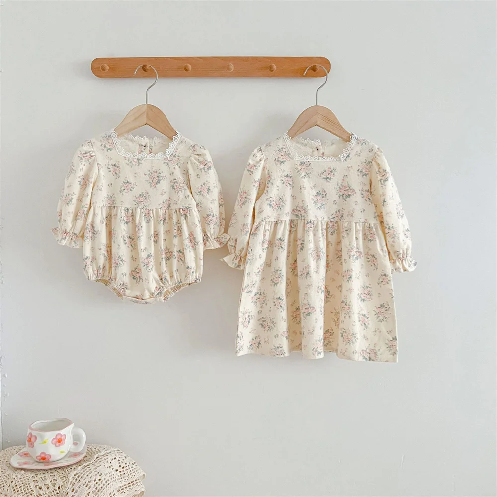 Adorable Lace Square Neck Baby Girls Floral Romper & Dress Bubble Sleeve Kids Birthday Dresses Korean Style Sister Clothes Set
Adorable Lace Square Neck Baby Girls Floral Romper & Dress Bubble Sleeve Kids Birthday Dresses Korean Style Sister Clothes Set