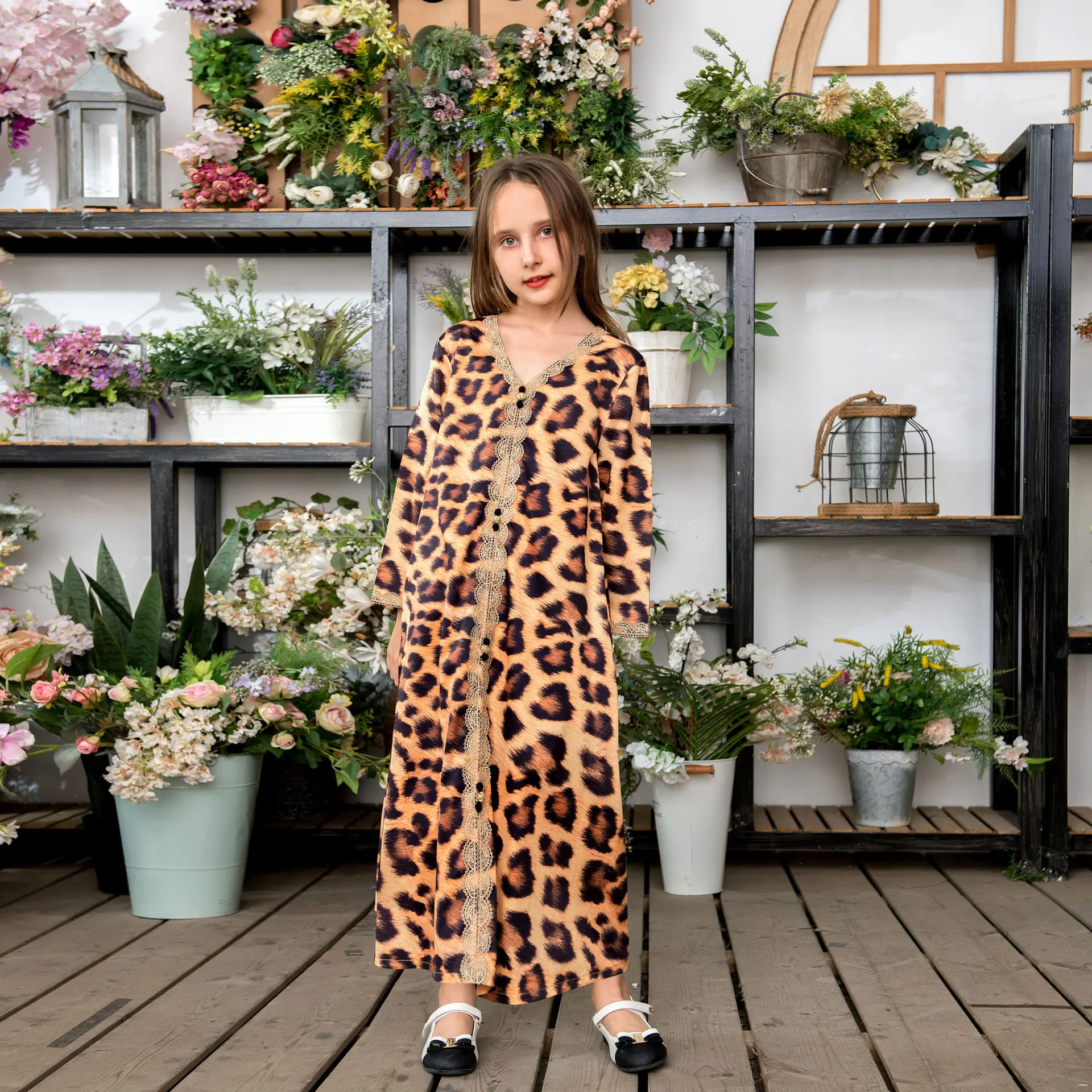 Girls Kids Fashion Leopard Printing Abaya Dress Loose Jalabiya Ethnic Casual Muslim Kaftan V-neck Long Sleeve Robe for Children
Girls Kids Fashion Leopard Printing Abaya Dress Loose Jalabiya Ethnic Casual Muslim Kaftan V-neck Long Sleeve Robe for Children