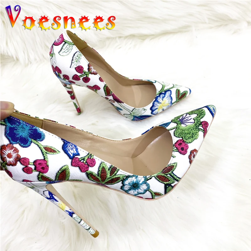 Embroidered Print Sexy Single Shoes Super Model Fashion Show Pointed Tip High Heels 12CM Elegant Style Women Wedding Dress Pumps
Embroidered Print Sexy Single Shoes Super Model Fashion Show Pointed Tip High Heels 12CM Elegant Style Women Wedding Dress Pumps