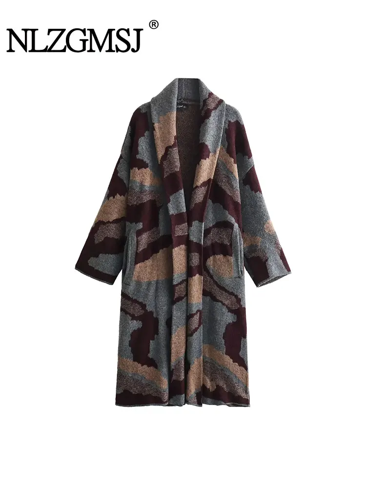 

TRAF 2024 Elegant Jacquard Knitted Overcoat For Women Chic Lapel Long Sleeves Pockets Cardigan Coat Female Street Shawl Overcoat