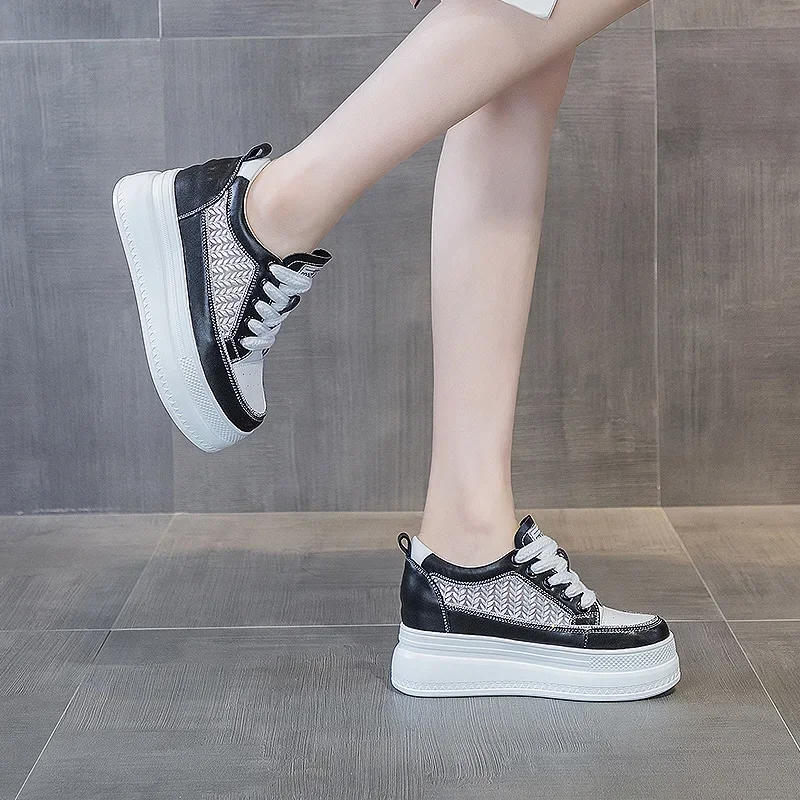 

Krasovki 8cm Air Mesh Genuine Leather Hidden Heels Women Platform Breathable Chunky Sneakers High Brand Shoes Vulcanize Summer