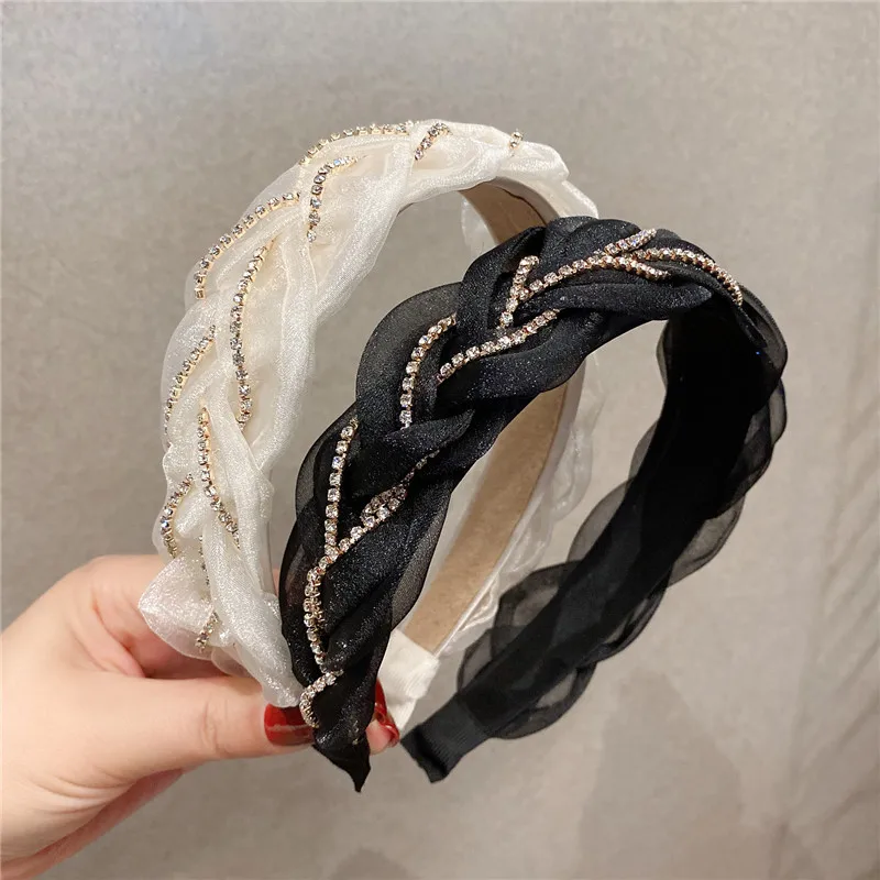 Lystrfac Korean Super Fairy Flash Rhinestone Braid Hairband for Women Girls Elegant Headband Yarn New Twist Hair Accessories
Lystrfac Korean Super Fairy Flash Rhinestone Braid Hairband for Women Girls Elegant Headband Yarn New Twist Hair Accessories
