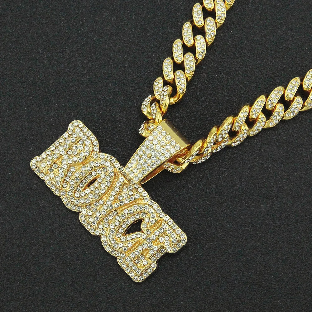 Iced Out Cuban Chains Bling Bling Diamond Letter ROYCE Rhinestone Pendants Mens Necklaces Gold Chain Charm Gold Jewelry for Men
Iced Out Cuban Chains Bling Bling Diamond Letter ROYCE Rhinestone Pendants Mens Necklaces Gold Chain Charm Gold Jewelry for Men