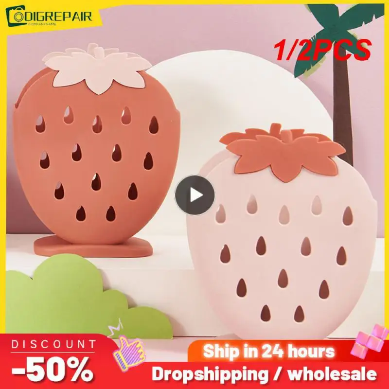 

1/2PCS Cute Strawberry Holder Rack Hollow Pencil Desk Organizer Makeup Holder Containers Storage Kawaii Fruit Stationery