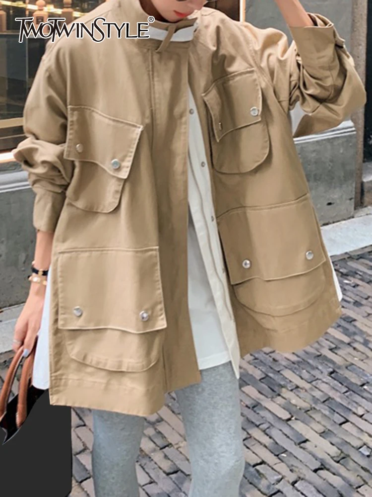 

TWOTWINSTYLE Hit Color Vintage Trenches For Women Stand Collar Long Sleeve Patchwork Pockets Casual Trench Female Fashion Style