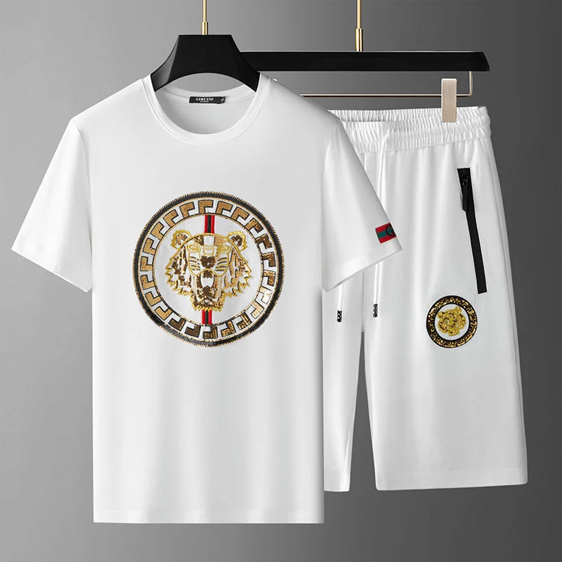 Luxury brand Luxurious tiger head embroidered shorts suit men's summer new large versatile white two-piece
Luxury brand Luxurious tiger head embroidered shorts suit men's summer new large versatile white two-piece