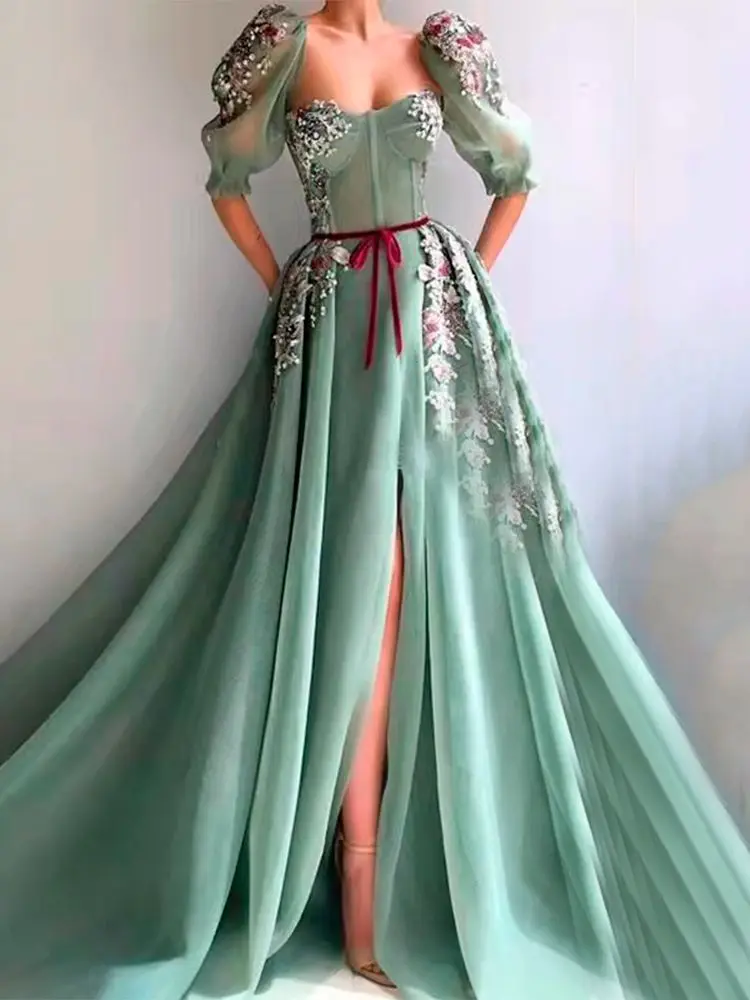 Bohemian Arabic Mint Green A-line Split Prom Dresses 2023 Half Cap Sleeves 3D Flowers Applique Formal Party Evening Dress
Bohemian Arabic Mint Green A-line Split Prom Dresses 2023 Half Cap Sleeves 3D Flowers Applique Formal Party Evening Dress