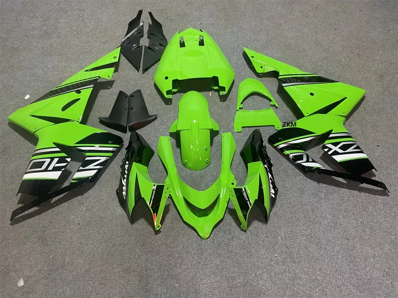For Kawasaki Ninja ZX10R ZX 10R ZX-10R 2004 2005 Motorcycle Fairing Kit ABS Plastic Injection Body Bodykits Accessories Black
For Kawasaki Ninja ZX10R ZX 10R ZX-10R 2004 2005 Motorcycle Fairing Kit ABS Plastic Injection Body Bodykits Accessories Black