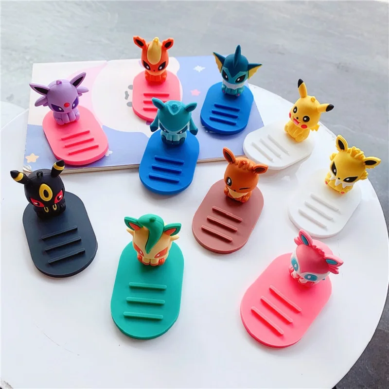 Pokémon Kawaii Pikachu anime Eevee Family portable phone stand action figure model Pokémon desktop ornaments decor gifts toys
Pokémon Kawaii Pikachu anime Eevee Family portable phone stand action figure model Pokémon desktop ornaments decor gifts toys