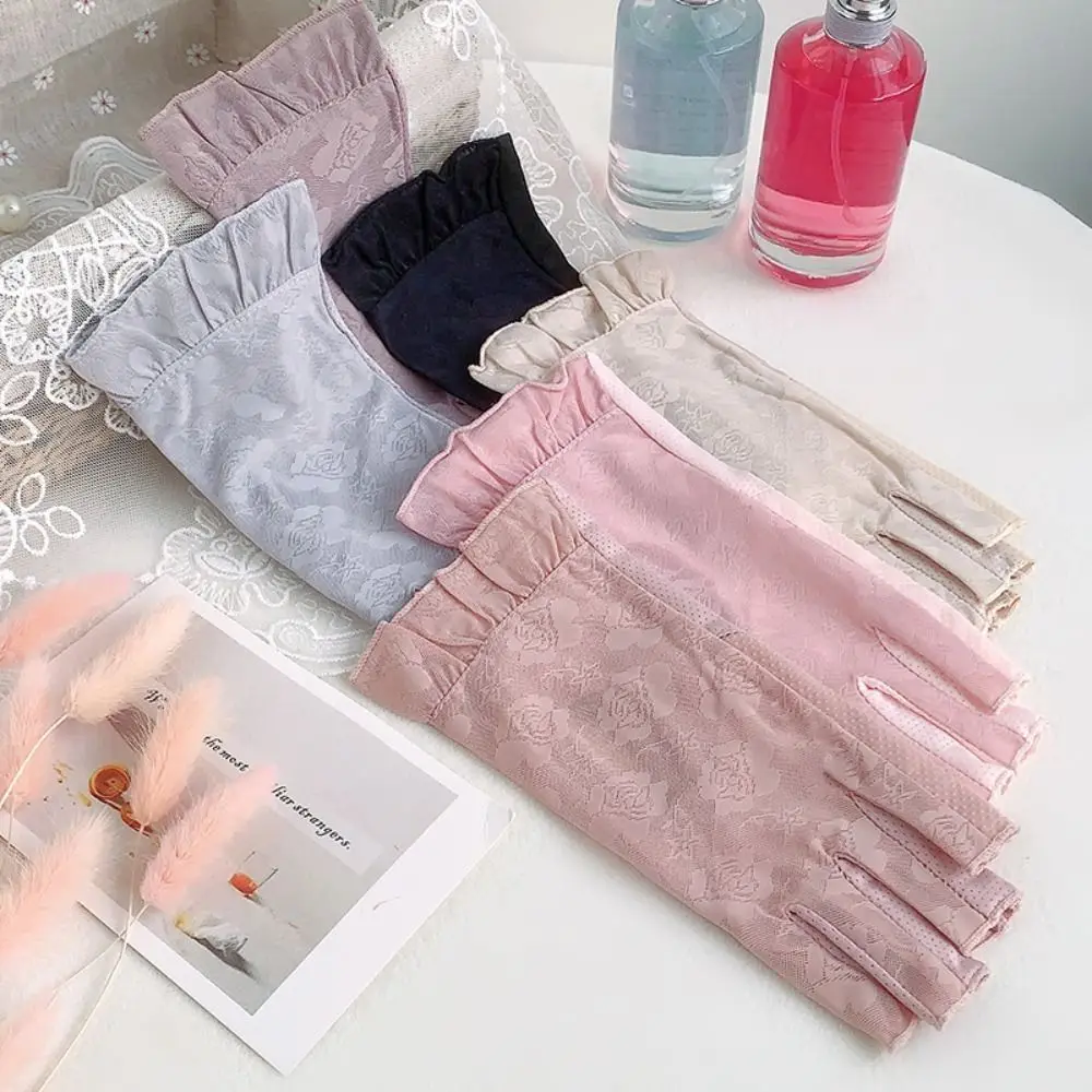 Lace Driving Gloves Anti-Slip Flowers Mesh Half Finger Gloves Elegant Thin Sunscreen Mittens Girls
Lace Driving Gloves Anti-Slip Flowers Mesh Half Finger Gloves Elegant Thin Sunscreen Mittens Girls