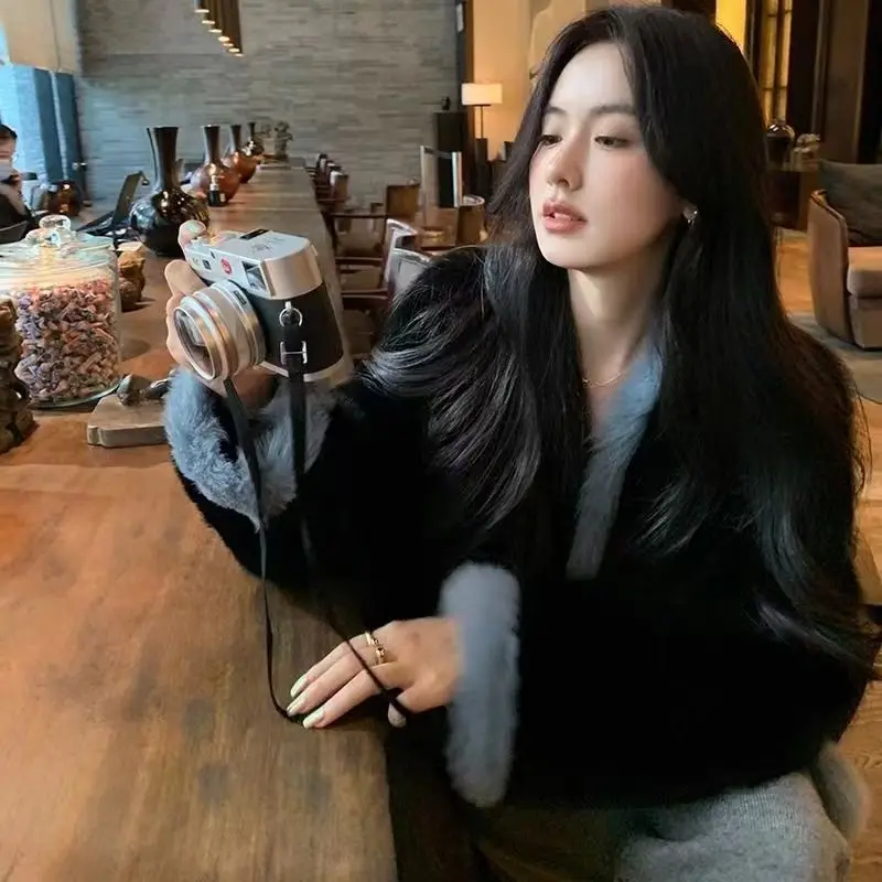 Thickened New Imitation Fox Fur Fur Fur Integrated Fur Coat for Women's Medium Length Korean Version Loose and Slimming Coat
Thickened New Imitation Fox Fur Fur Fur Integrated Fur Coat for Women's Medium Length Korean Version Loose and Slimming Coat